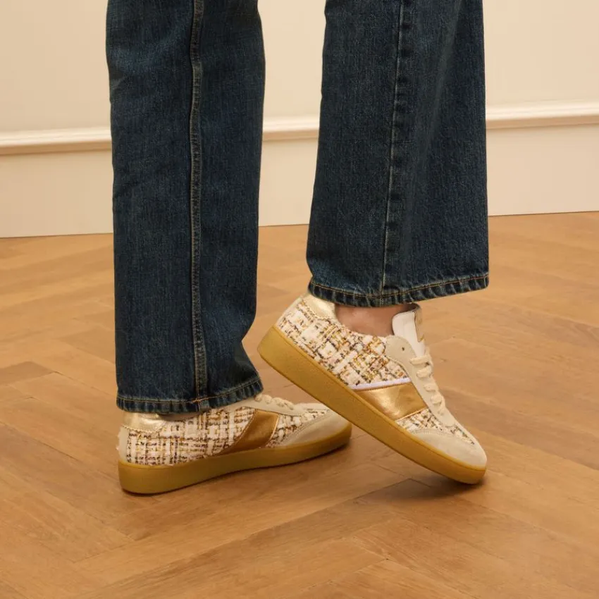 Manfield Beige bouclé sneakers met gouden details^DAMES Sneakers