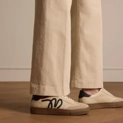 Manfield Beige leren sneakers^DAMES Sneakers