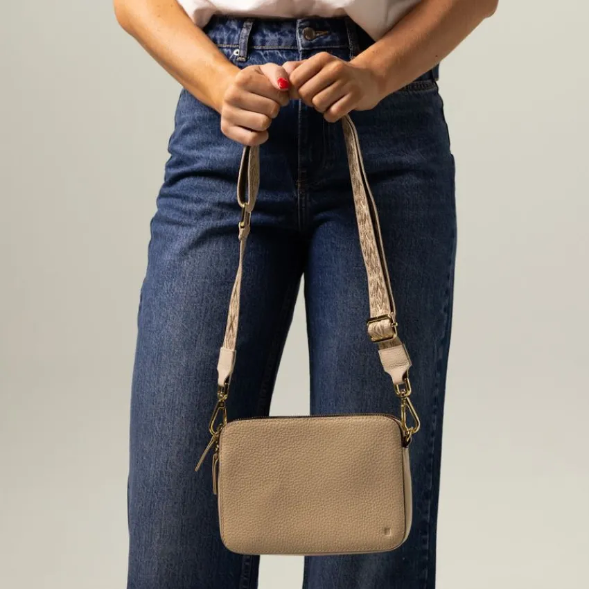 Manfield Beige schoudertas met bijpassende bagstrap^ Schoudertassen