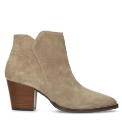 Manfield Beige suède enkellaarsjes met hak^DAMES Enkellaarsjes