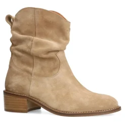 Manfield Beige suède enkellaarsjes met hak^DAMES Enkellaarsjes