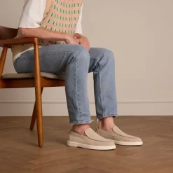 Manfield Beige suède loafers^Heren Loafers
