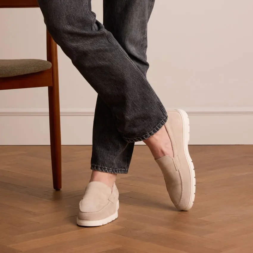 Manfield Beige suède loafers^Heren Loafers