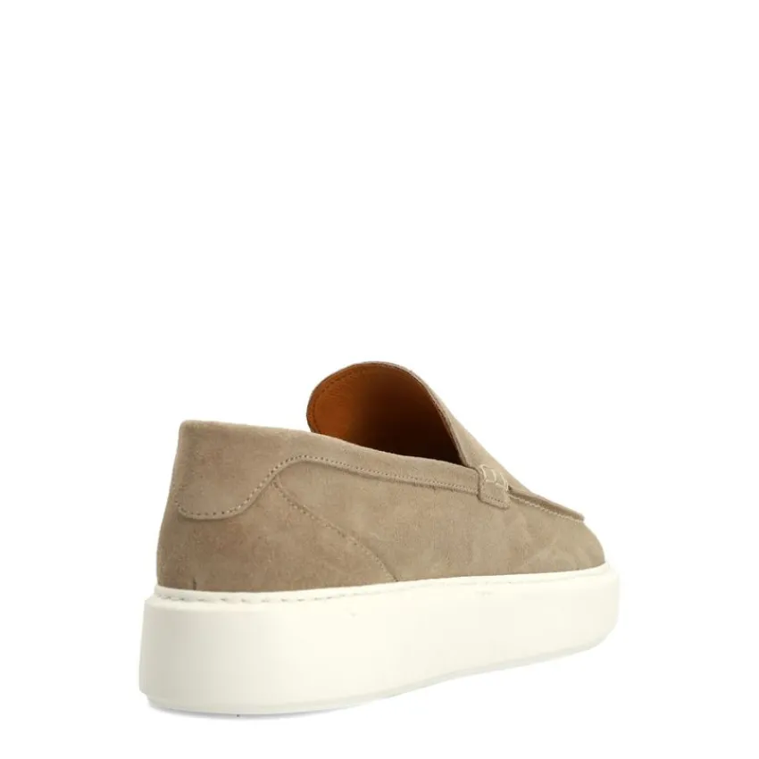 Manfield Beige suède loafers^Heren Loafers