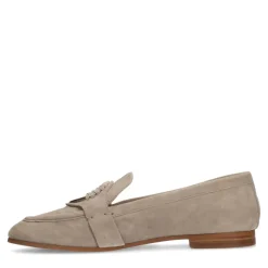 Manfield Beige suède loafers met goudkleurig detail^DAMES Loafers