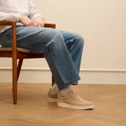 Manfield Beige suède sneakers^Heren Sneakers