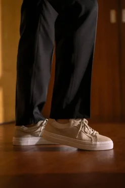 Manfield Beige suède sneakers^Heren Sneakers