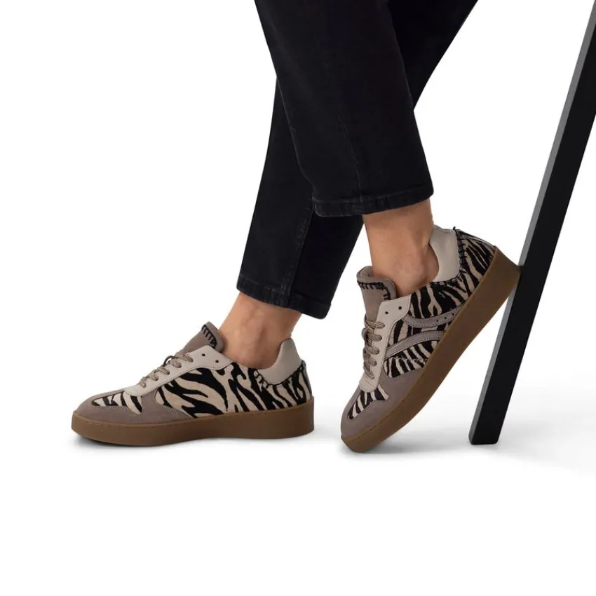 Manfield Beige zebraprint sneakers^DAMES Sneakers