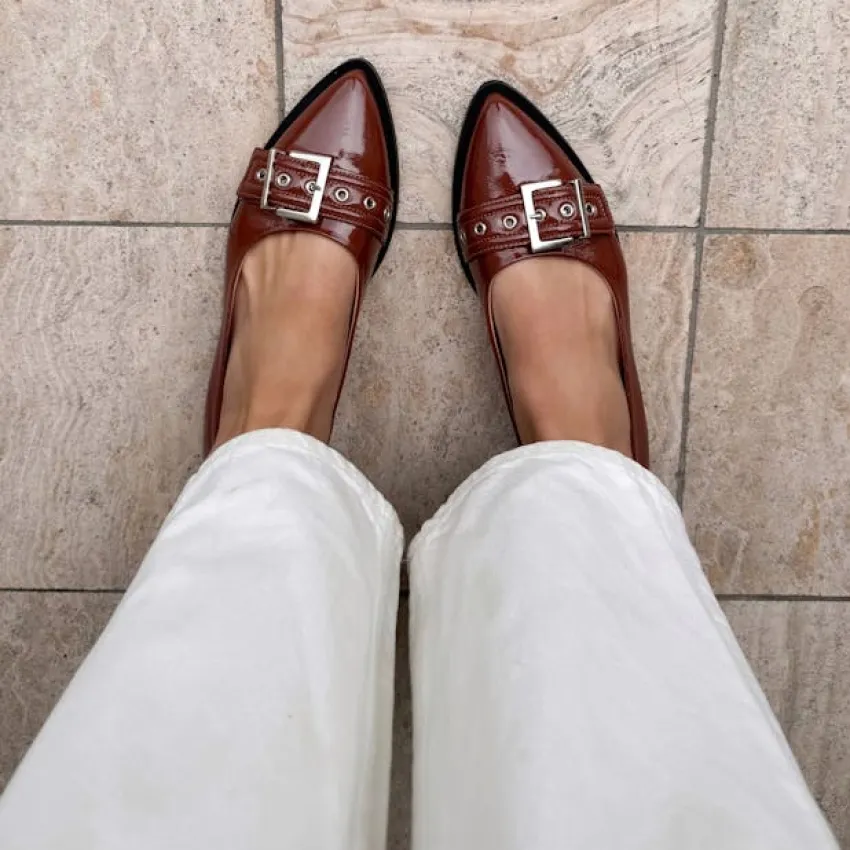 Manfield Bruine lakleren ballerina's^DAMES Loafers