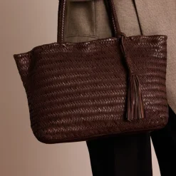 Manfield Bruine leren gevlochten handtas^ Handtassen