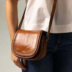 Manfield Cognac leren schoudertas met leren details^ Schoudertassen