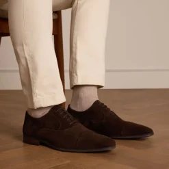 Manfield Donkerbruine suède veterschoenen^Heren Veterschoenen