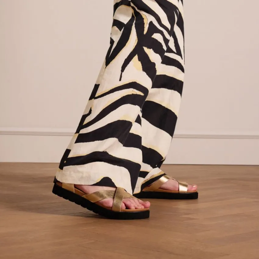 Manfield Gouden leren sandalen met plateauzool^DAMES Sandalen