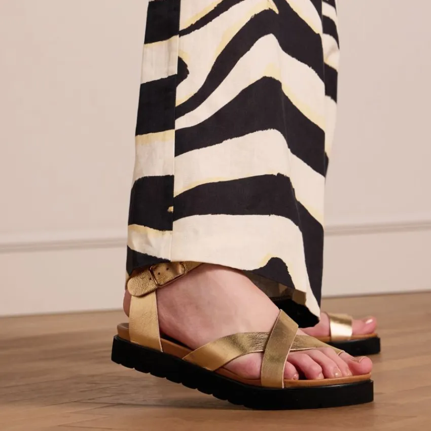 Manfield Gouden leren sandalen met plateauzool^DAMES Sandalen