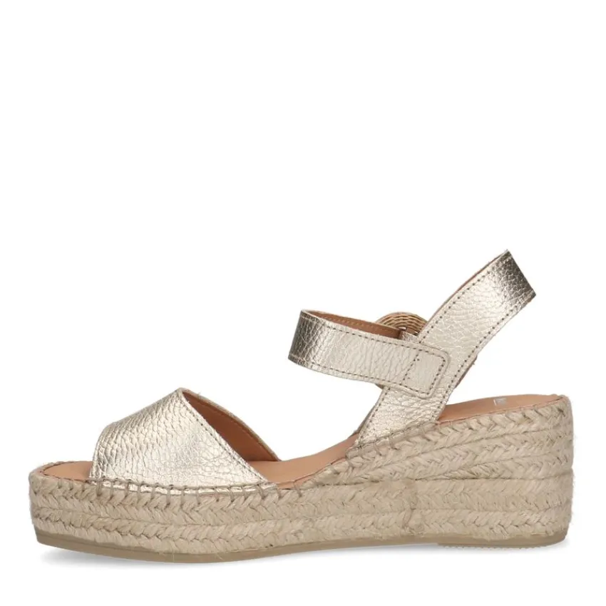 Manfield Gouden leren sleehakken^DAMES Espadrilles|Sandalen