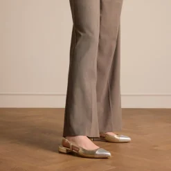 Manfield Gouden leren slingbacks met zilverkleurig detail^DAMES Pumps|Slingbacks