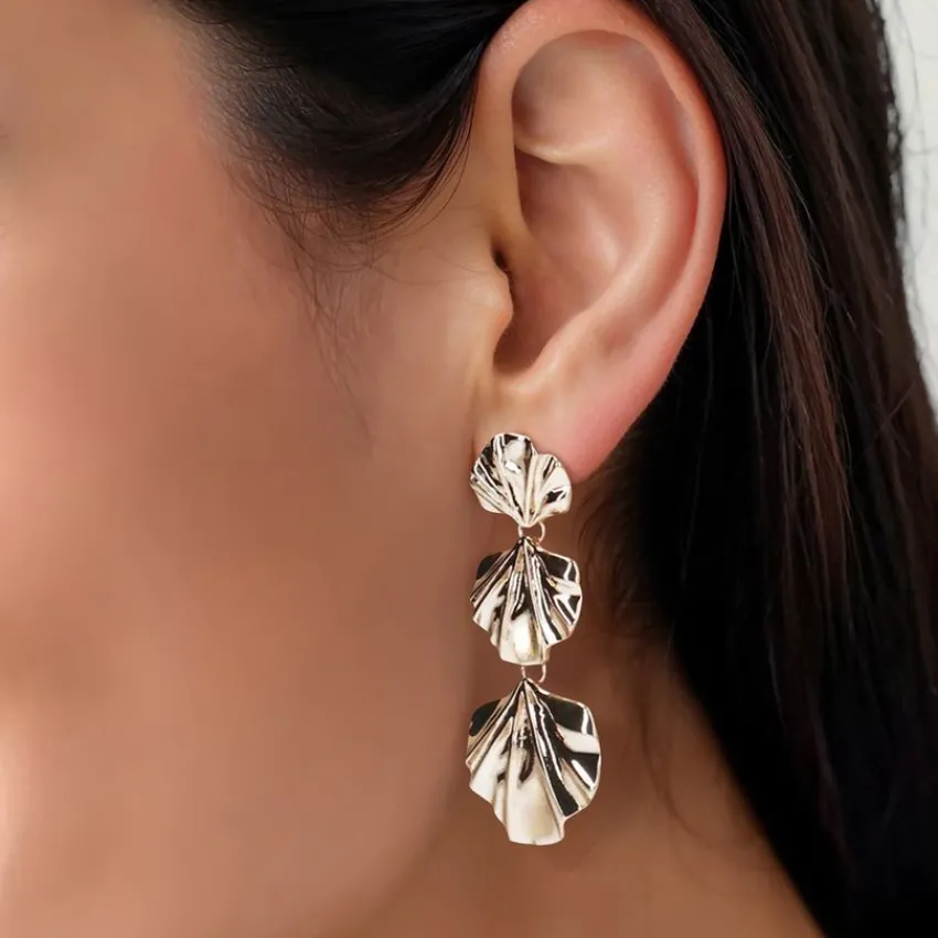 Manfield Gouden schelpen oorbellen^ Sieraden