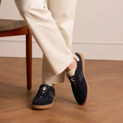 Manfield Navy blauwe suède sneakers^Heren Sneakers