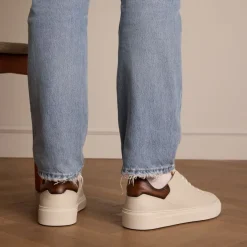 Manfield Off white leren sneakers met bruine details^Heren Sneakers