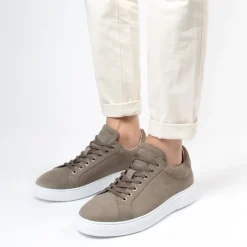 Manfield Taupe nubuck sneakers^Heren Sneakers
