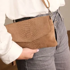 Manfield Taupe suède clutch^ Clutches