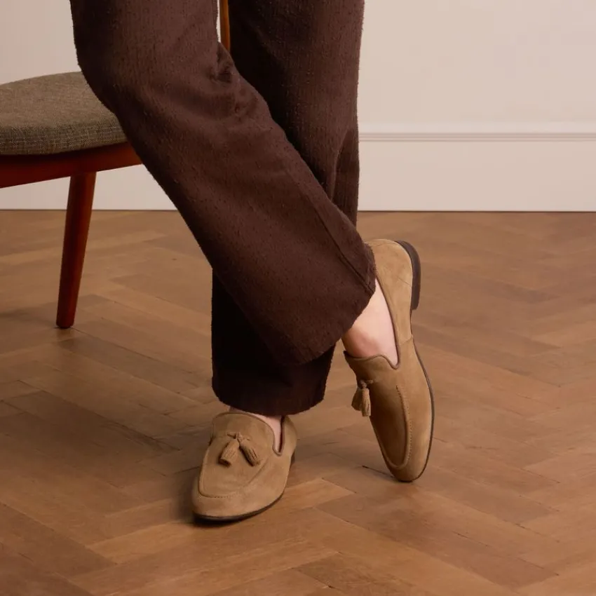 Manfield Taupe suède loafers met kwastjes^Heren Loafers