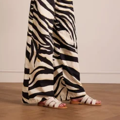 Manfield Witte gevlochten leren slippers^DAMES Slippers