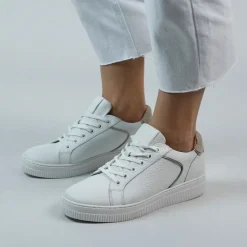 Manfield Witte leren sneakers^DAMES Sneakers
