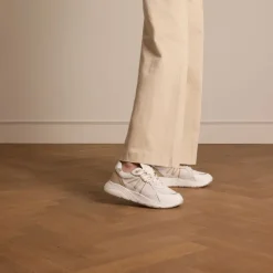 Manfield Witte leren sneakers^DAMES Sneakers