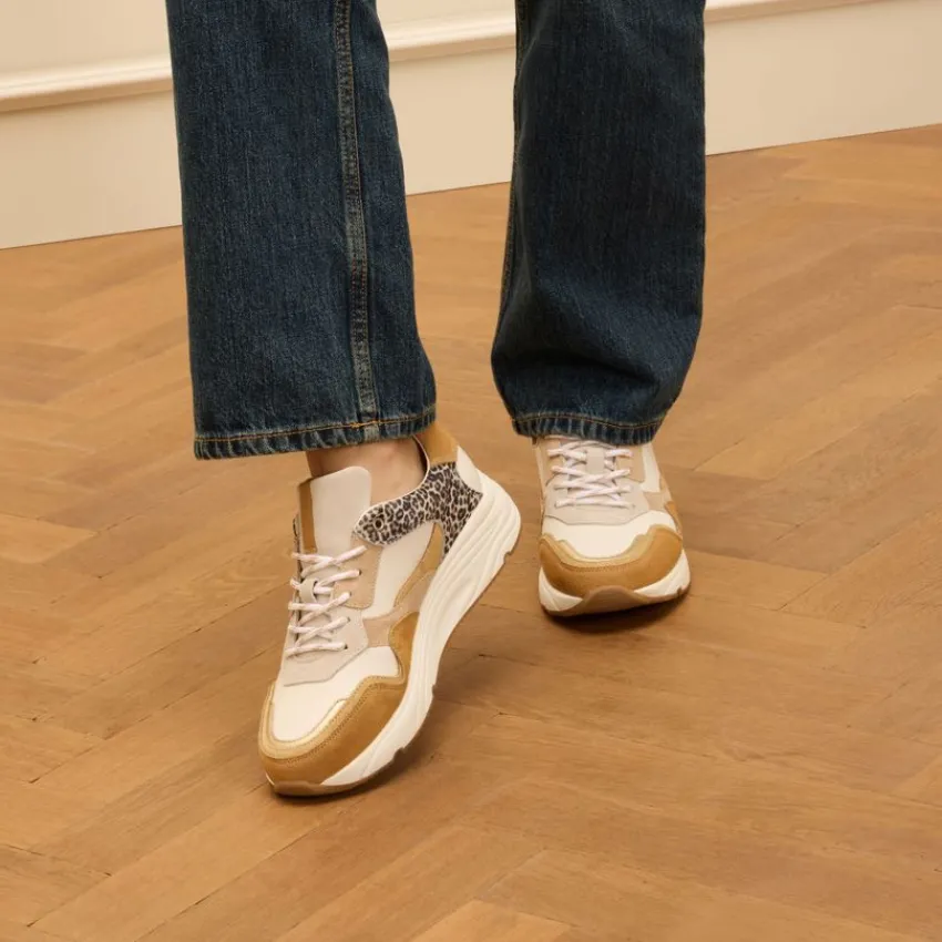 Manfield Witte leren sneakers met leopard details^DAMES Sneakers