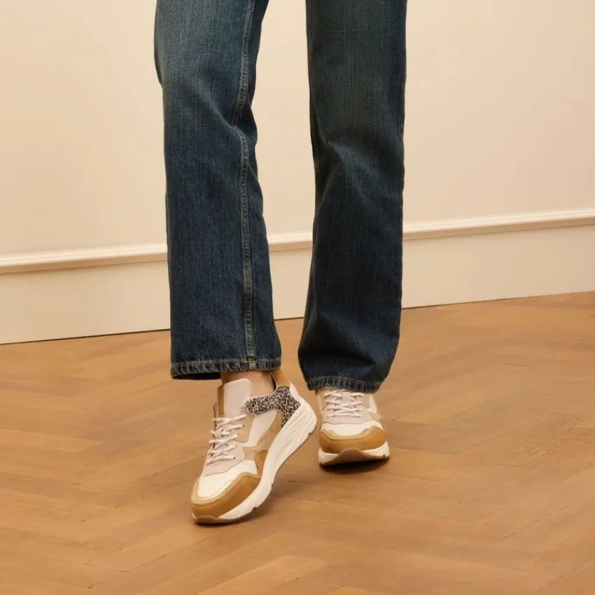 Manfield Witte leren sneakers met leopard details^DAMES Sneakers