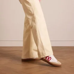 Manfield Witte leren sneakers met rode details^DAMES Sneakers