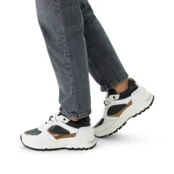 Manfield Witte leren sneakers met zwarte details^DAMES Sneakers