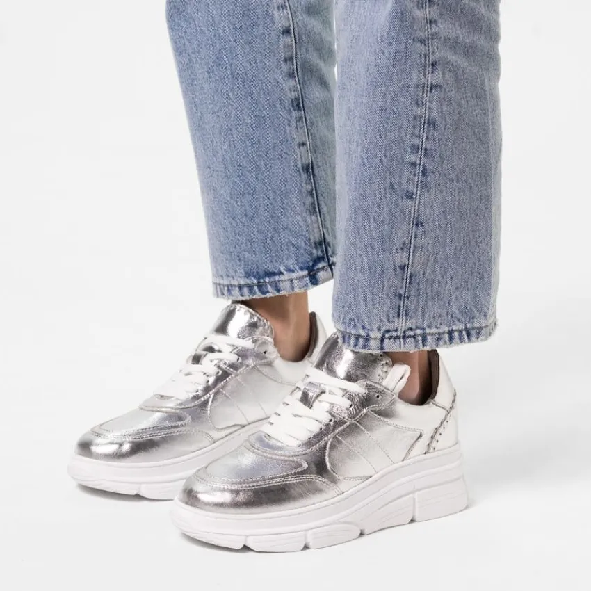 Manfield Zilveren leren sneakers^DAMES Sneakers