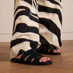 Manfield Zwarte leren croco slippers^DAMES Slippers