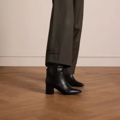 Manfield Zwarte leren laarzen met hak^DAMES Laarzen