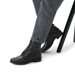 Zwarte leren laarzen met bont voering^DAMES Enkellaarsjes