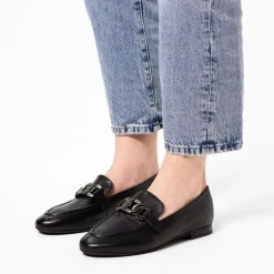 Manfield Zwarte leren loafers met detail^DAMES Loafers
