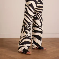 No Stress Zwarte leren slippers^DAMES Slippers