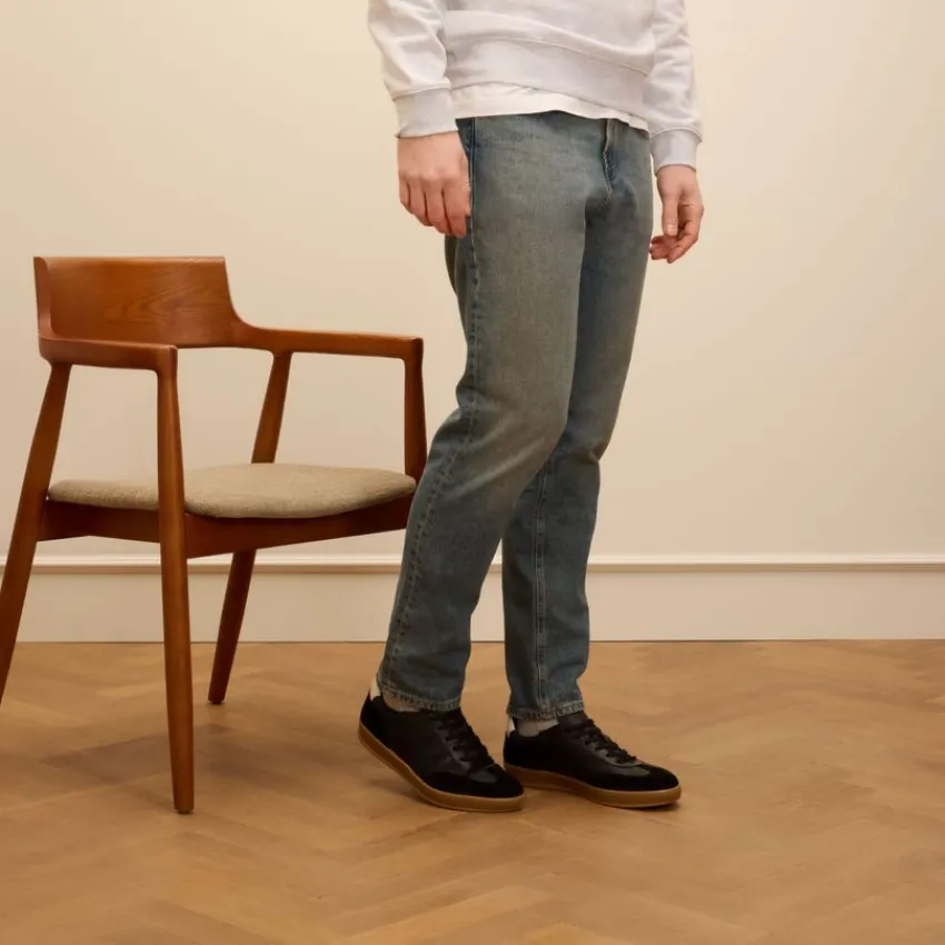 Manfield Zwarte leren sneakers met suède details^Heren Sneakers