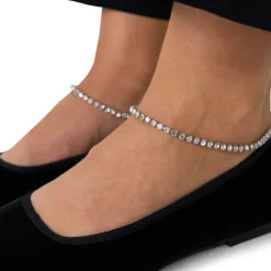 Manfield Zwarte velours ballerina's met strass enkelbandje^DAMES Loafers